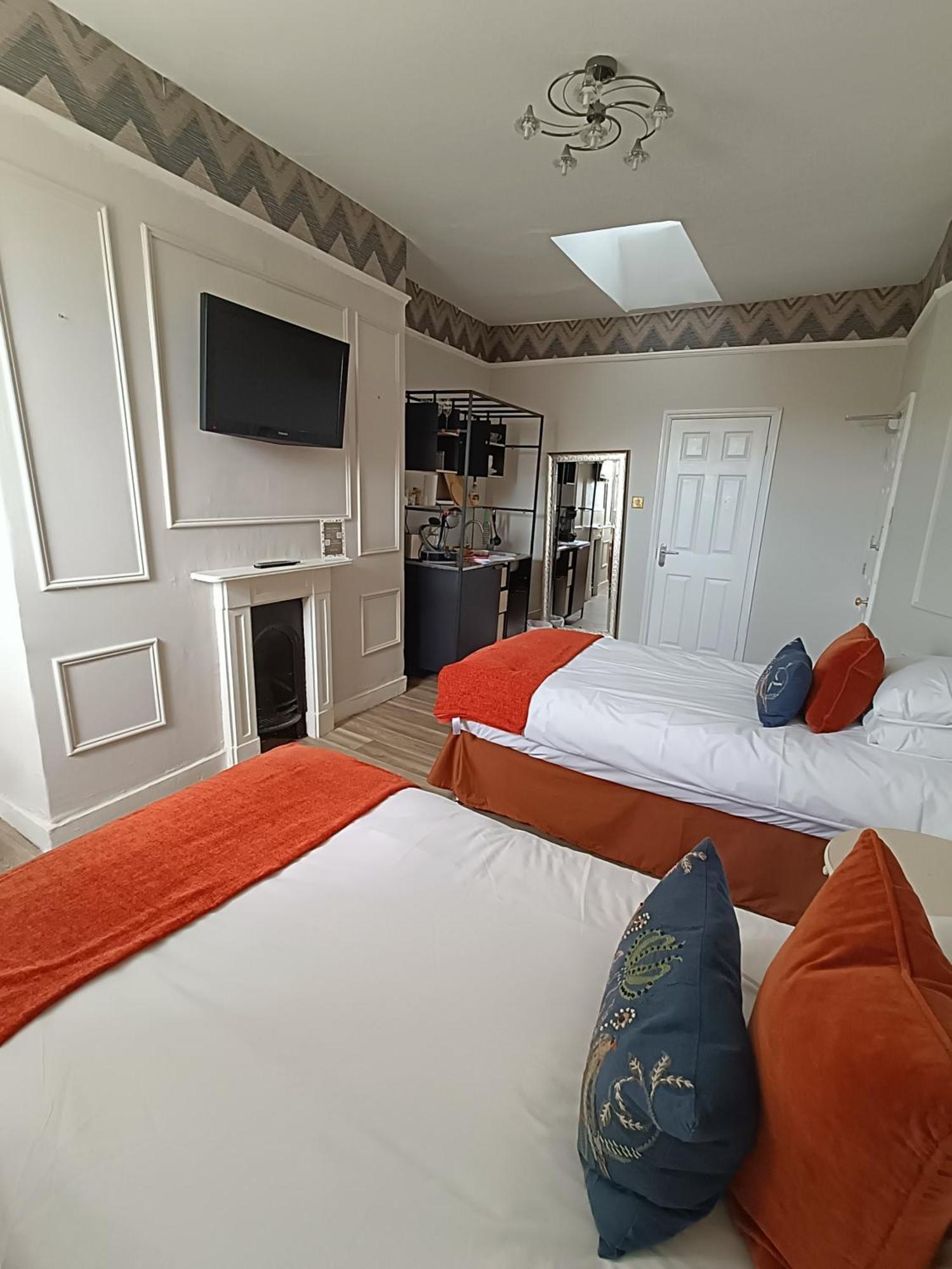 Rooms On The Prom Cheltenham Ngoại thất bức ảnh